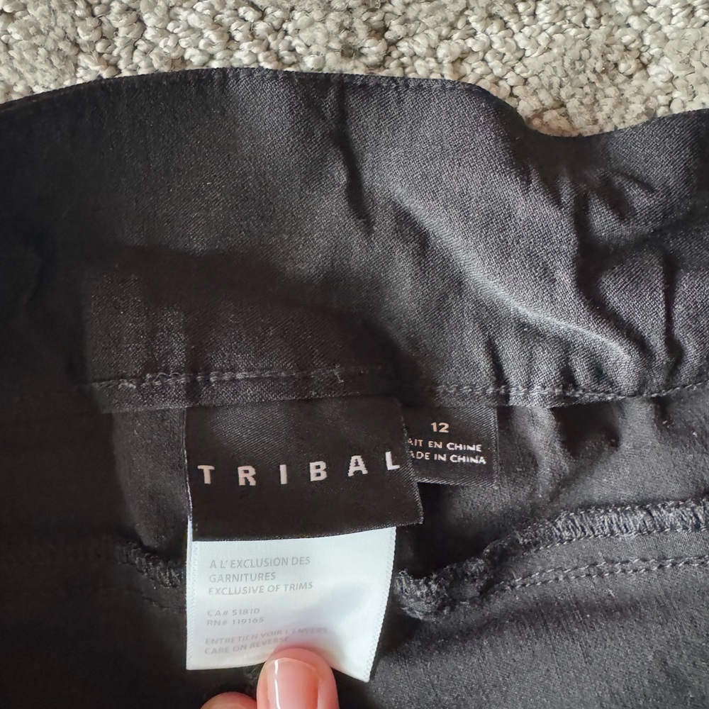 TRIBAL Brand Women’s Black Shorts (Size 12) - Picture 3 of 3